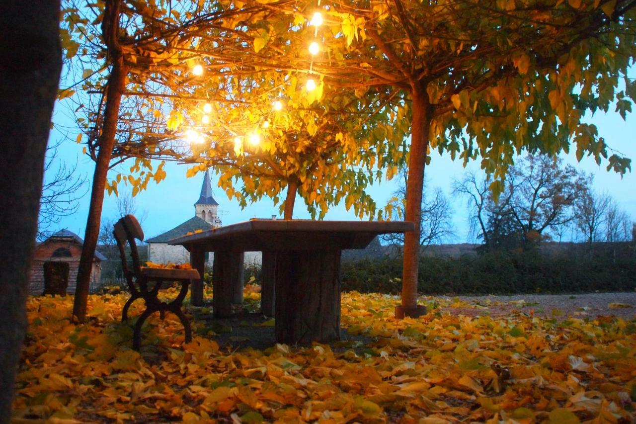 Le Couvent De Neuviale Bed and Breakfast Parisot  Buitenkant foto