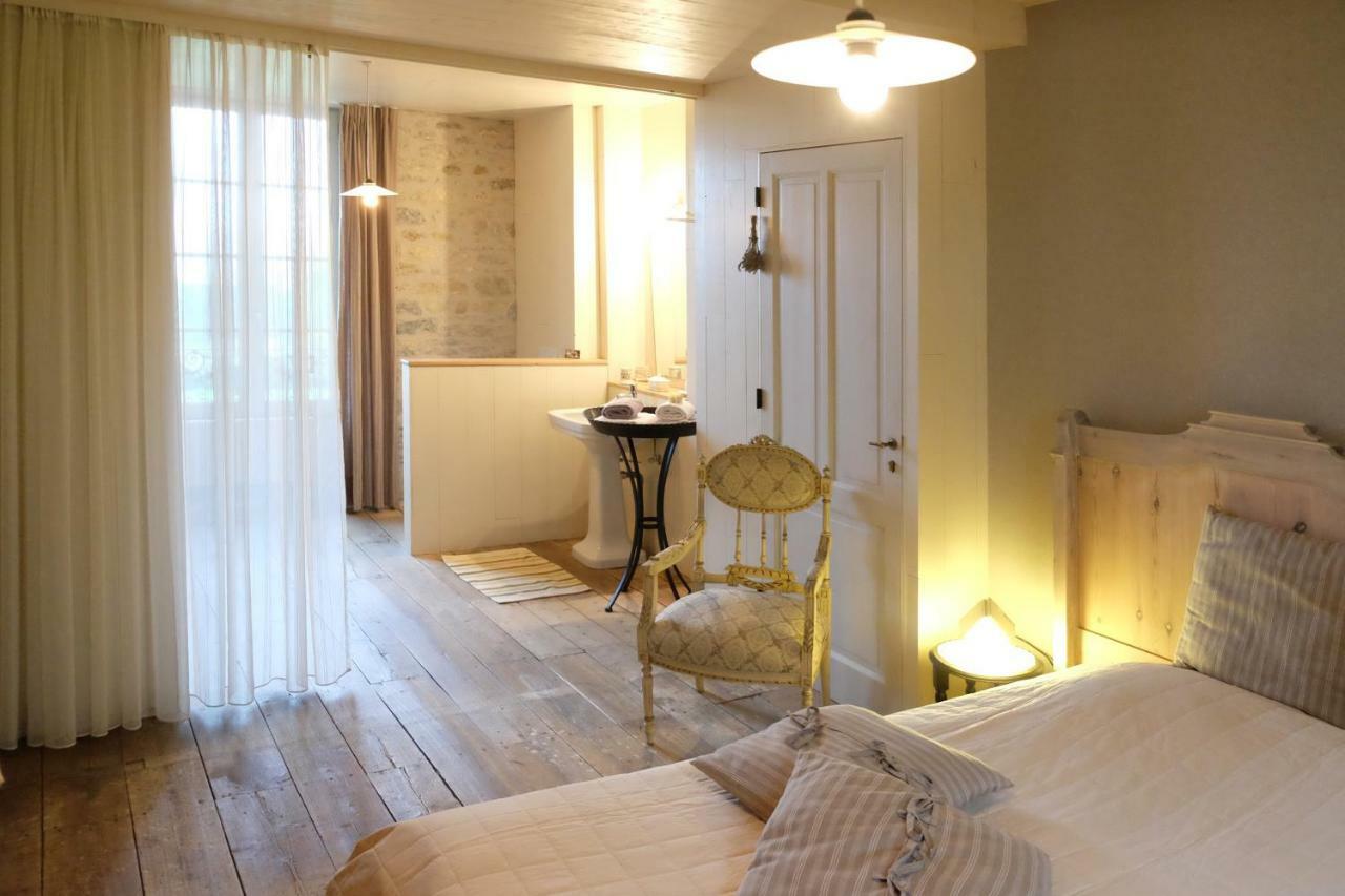 Le Couvent De Neuviale Bed and Breakfast Parisot  Buitenkant foto